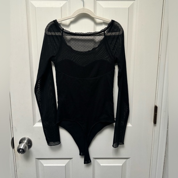Abercrombie & Fitch Bodysuit with Lace Sweetheart Neckline - Size XS - Picture 2 of 5